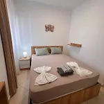 Avanti By Adriatic Living * Дуррес